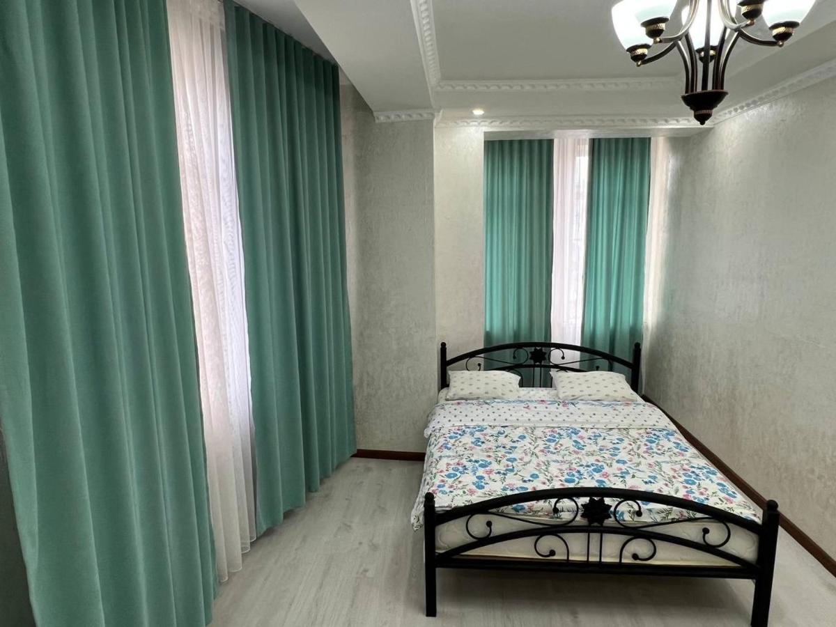 2-Room Apartment Mossovet Bishkek Exterior foto